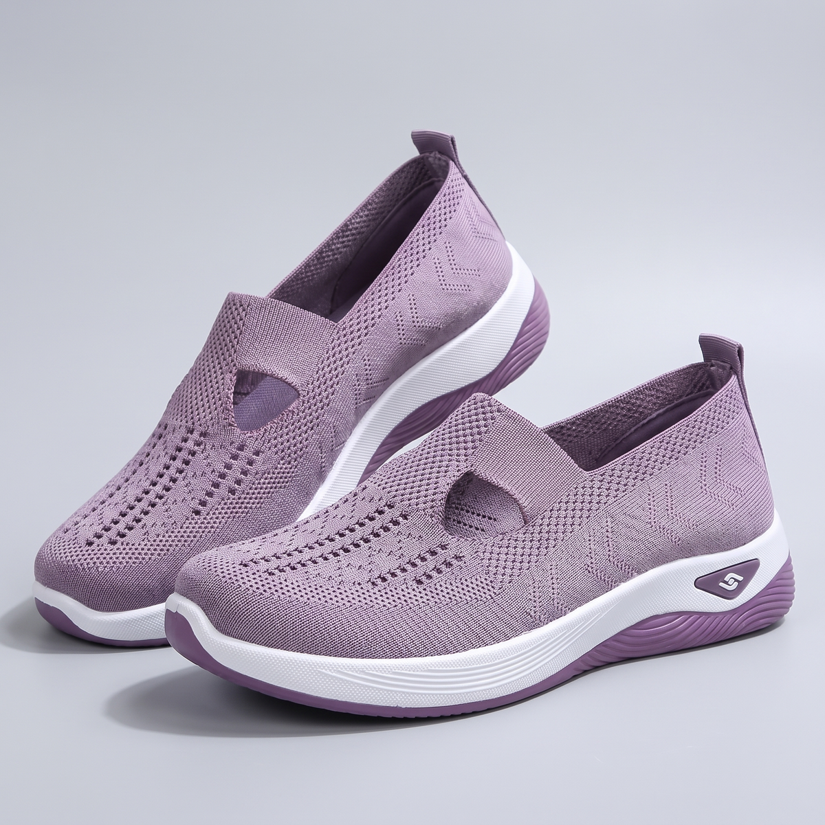 ELARA COMFORT SNEAKER