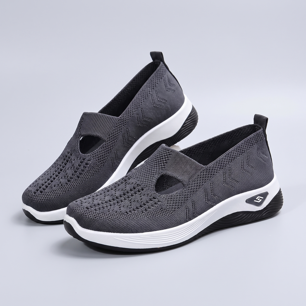 ELARA COMFORT SNEAKER