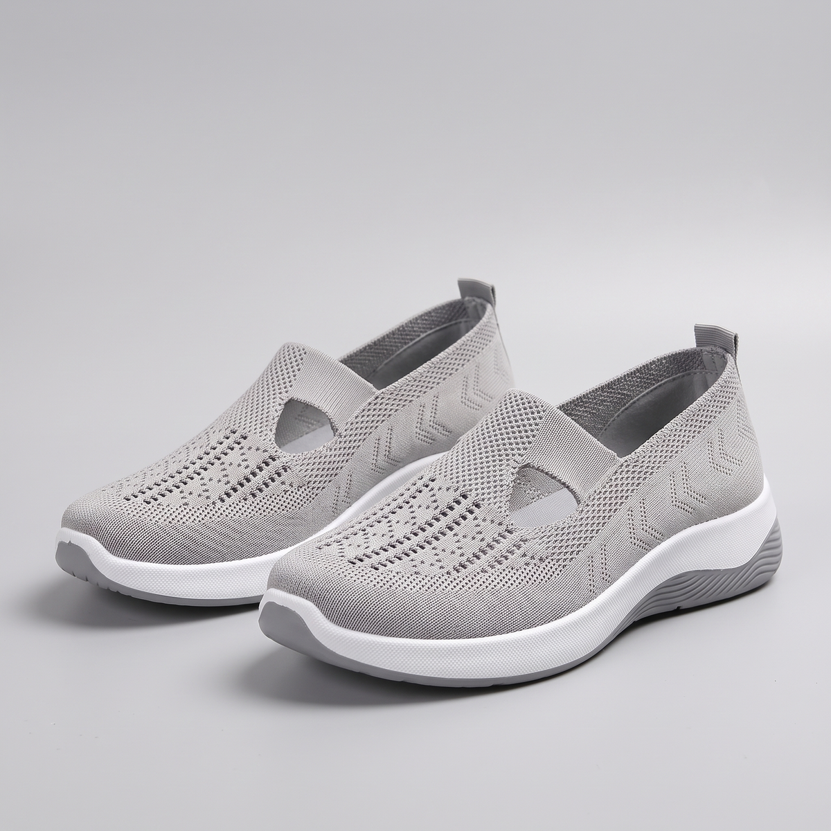 ELARA COMFORT SNEAKER