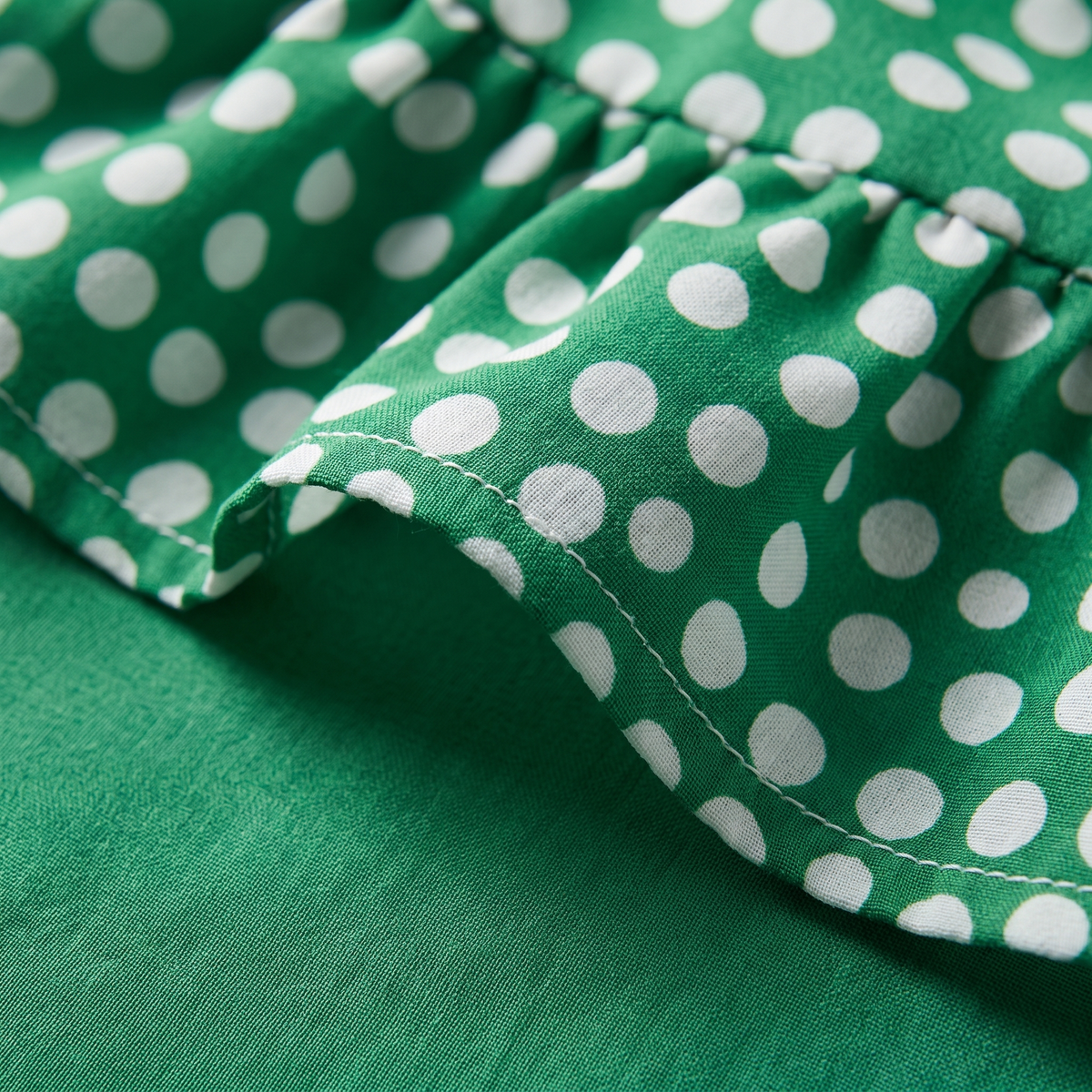 LIVIA ELEGANT MIDI DRESS