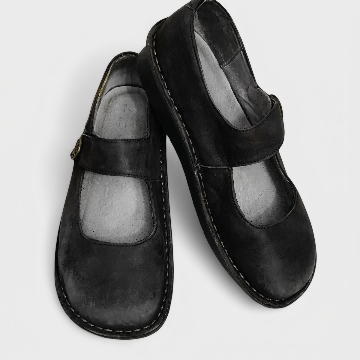 SIGNATURE FLAT SHOES