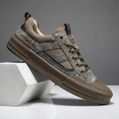 METROSTRIDE LEATHER TRAINERS