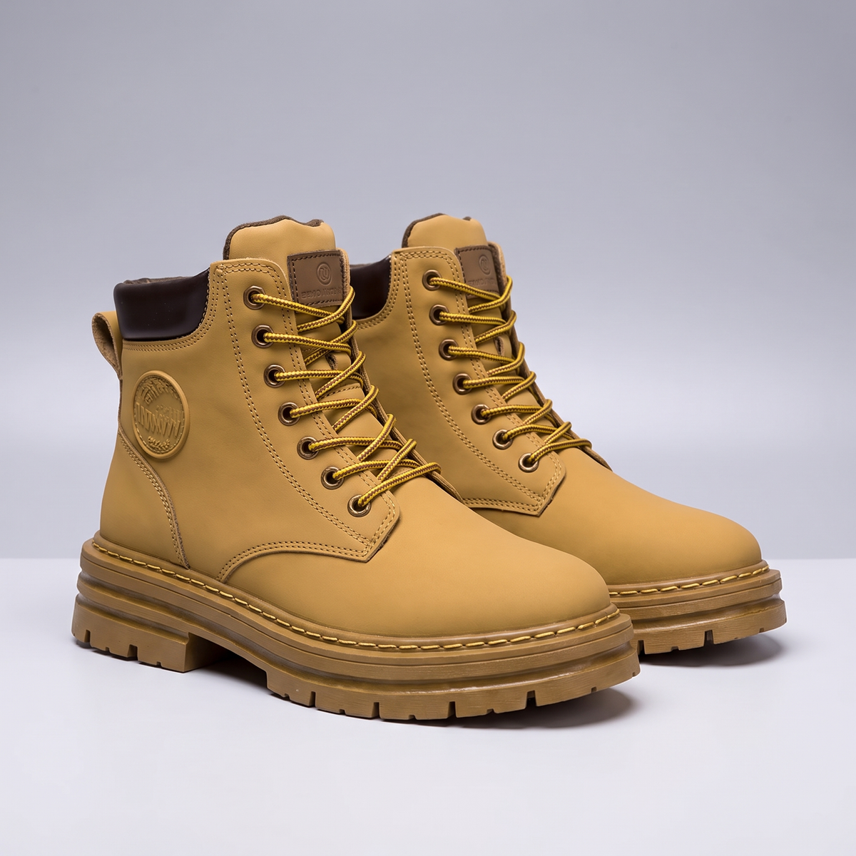 SLOANE LEATHER ANKLE BOOTS