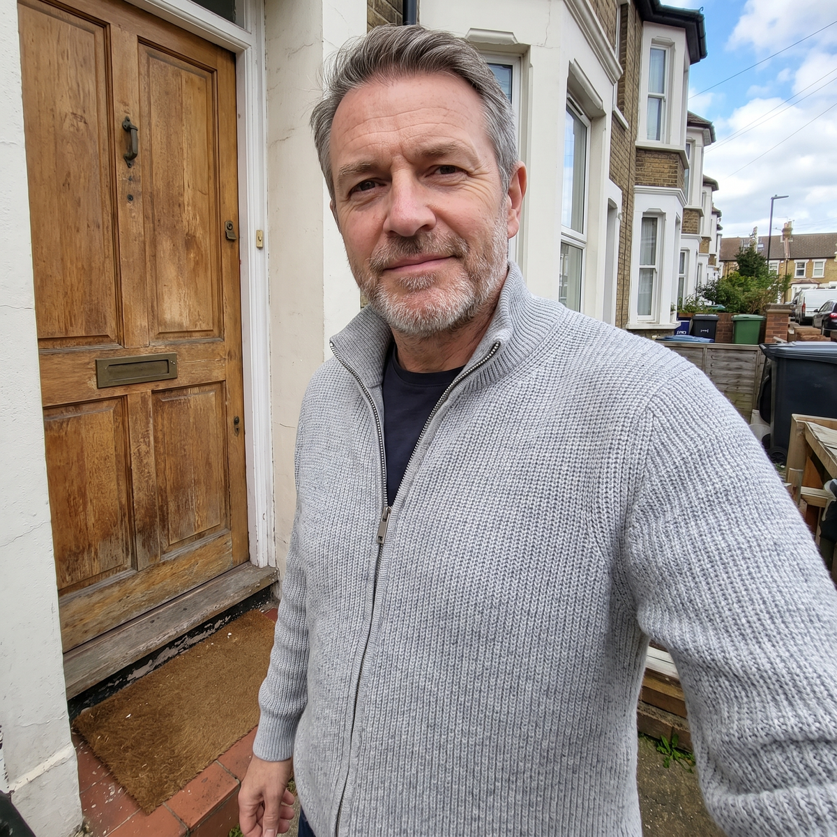 HOLLIS SMART-CASUAL ZIP CARDIGAN
