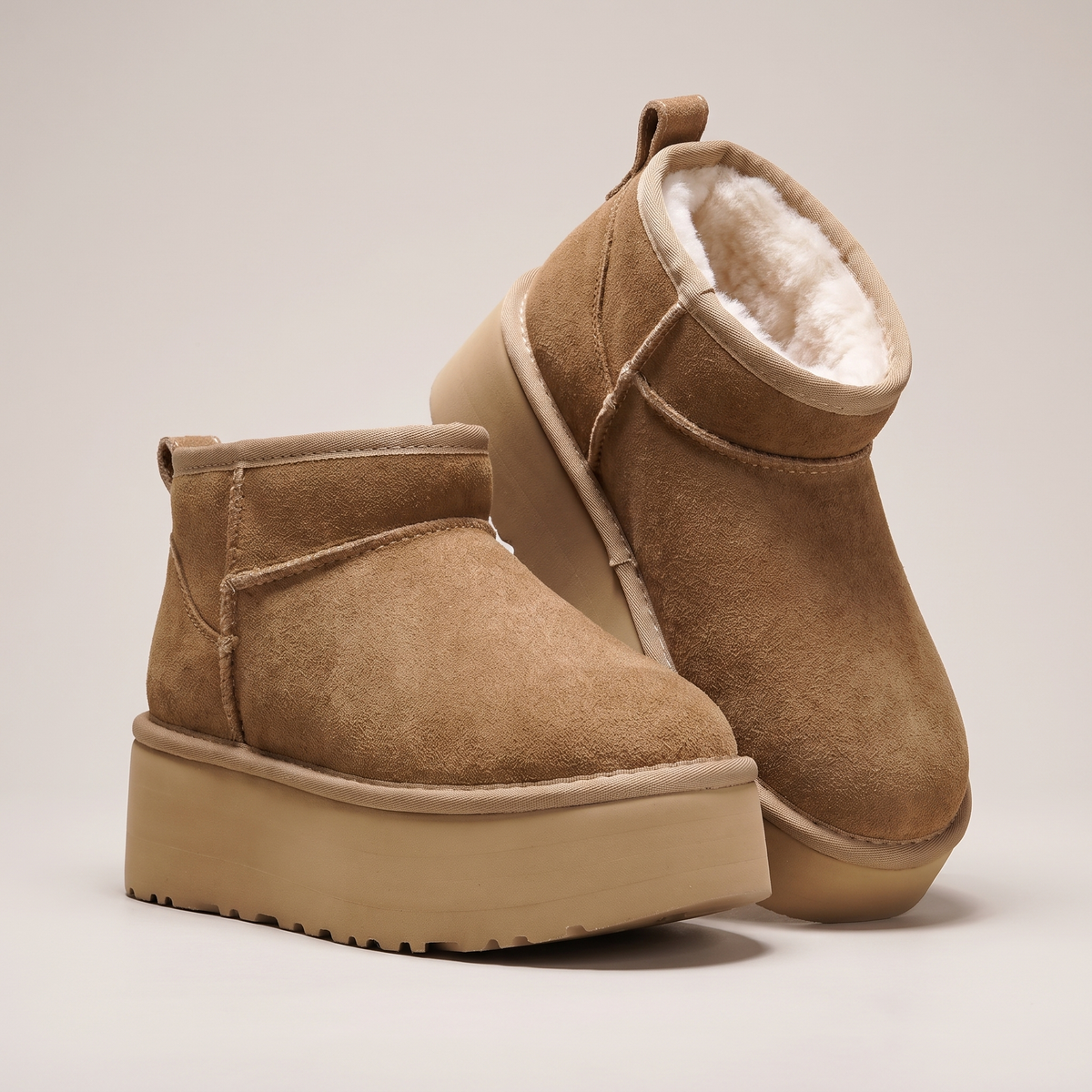 PREMIUM SHEARLING ANKLE BOOTS