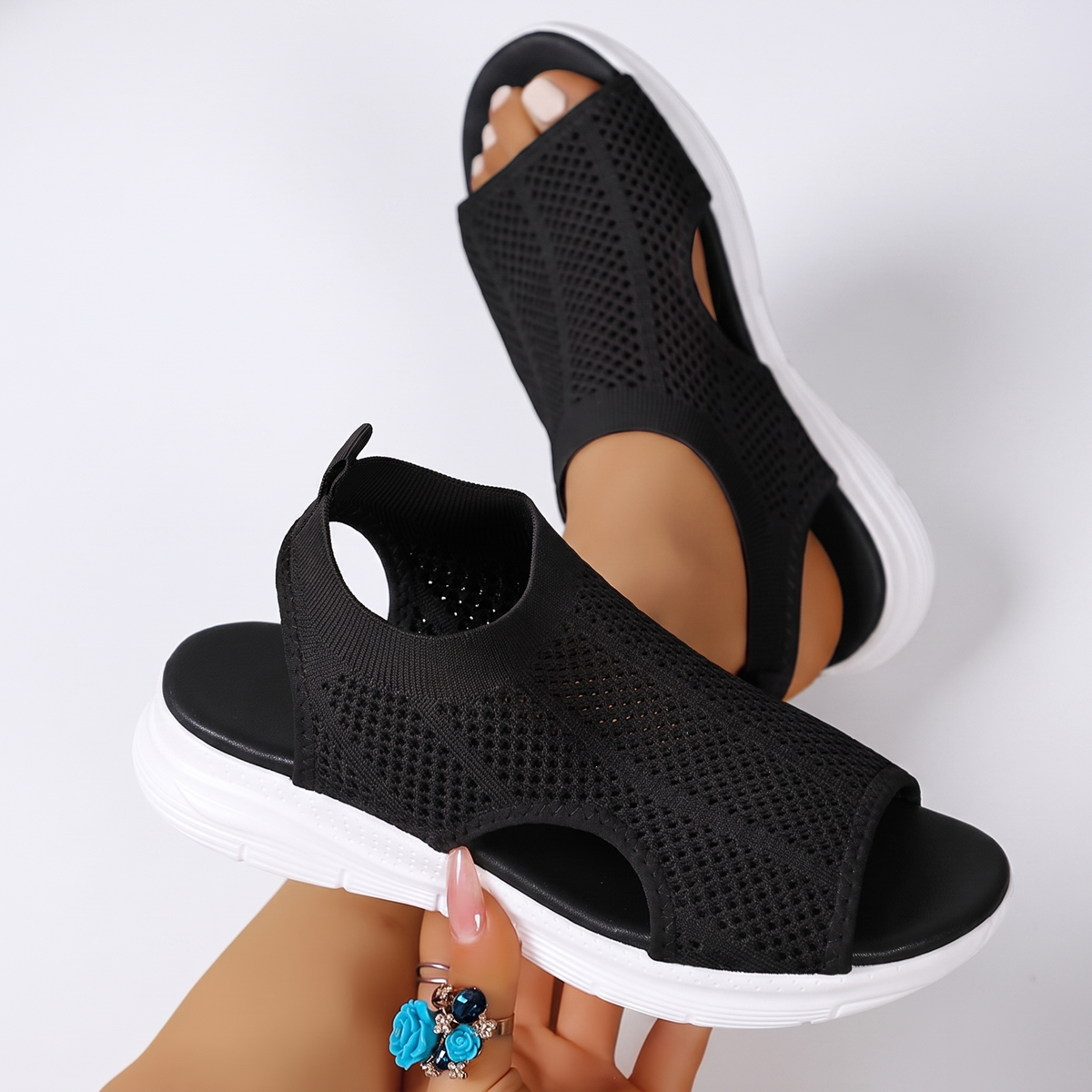 WINSTERLEY LIGHTWEIGHT OPEN-TOE SANDALS