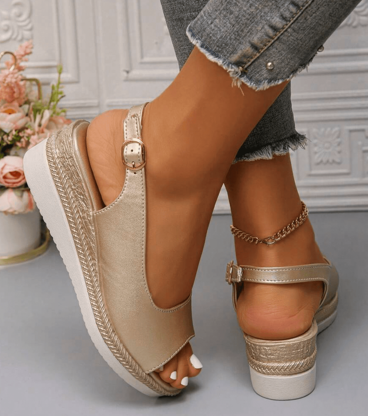 NOIRA COMFORT SANDALS
